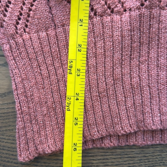 Delicate Pink Turtle Neck - Picture 8 of 10